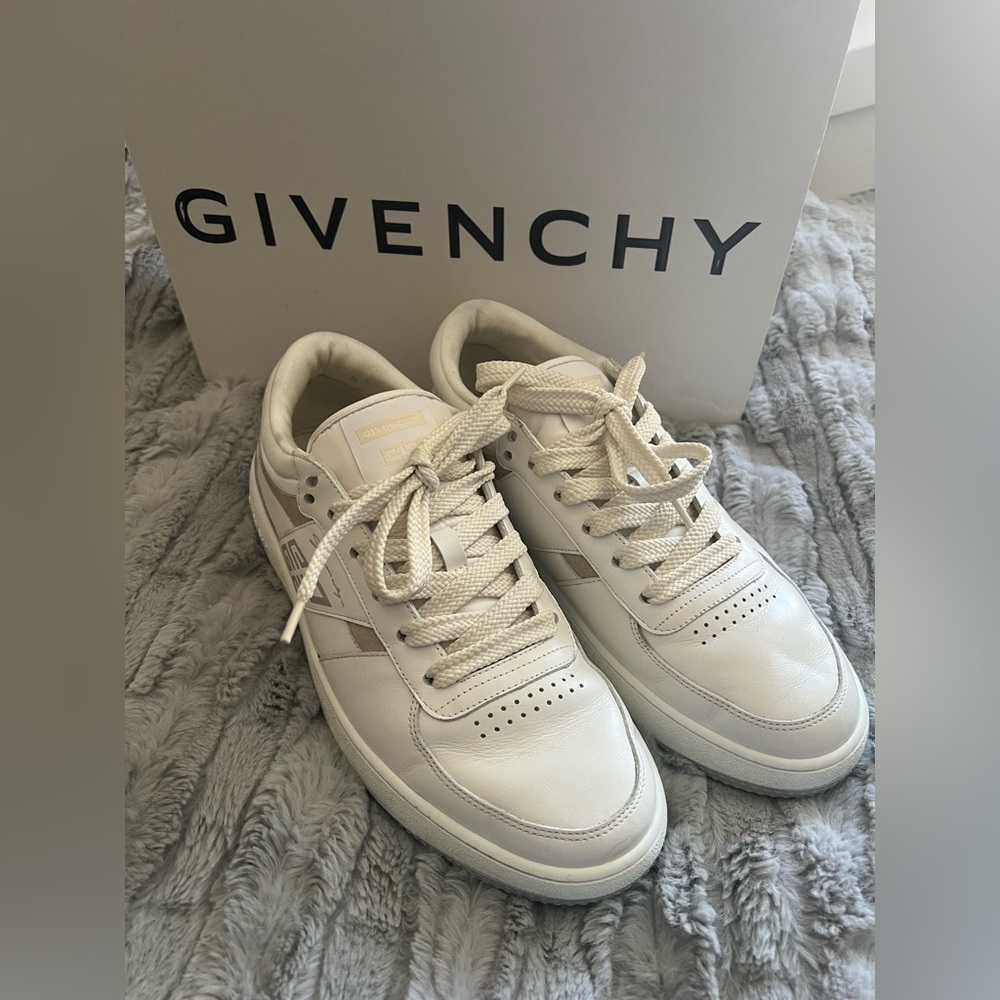 Givenchy City Sport Sneakers size 43